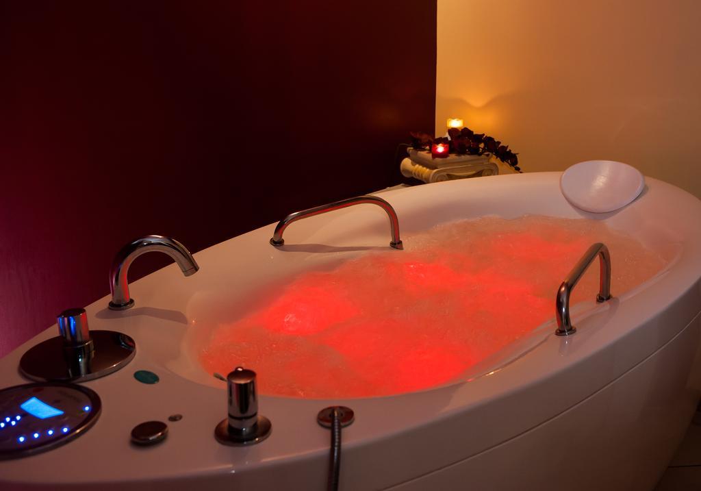 Abidar Hotel Spa & Wellness 切霍齐内克 外观 照片