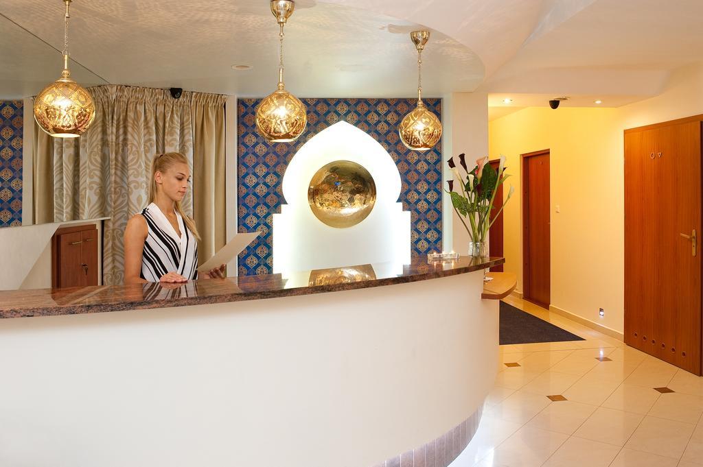Abidar Hotel Spa & Wellness 切霍齐内克 外观 照片
