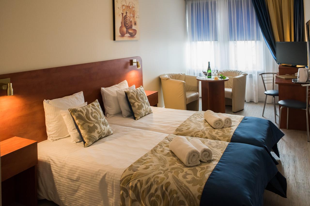 Abidar Hotel Spa & Wellness 切霍齐内克 外观 照片